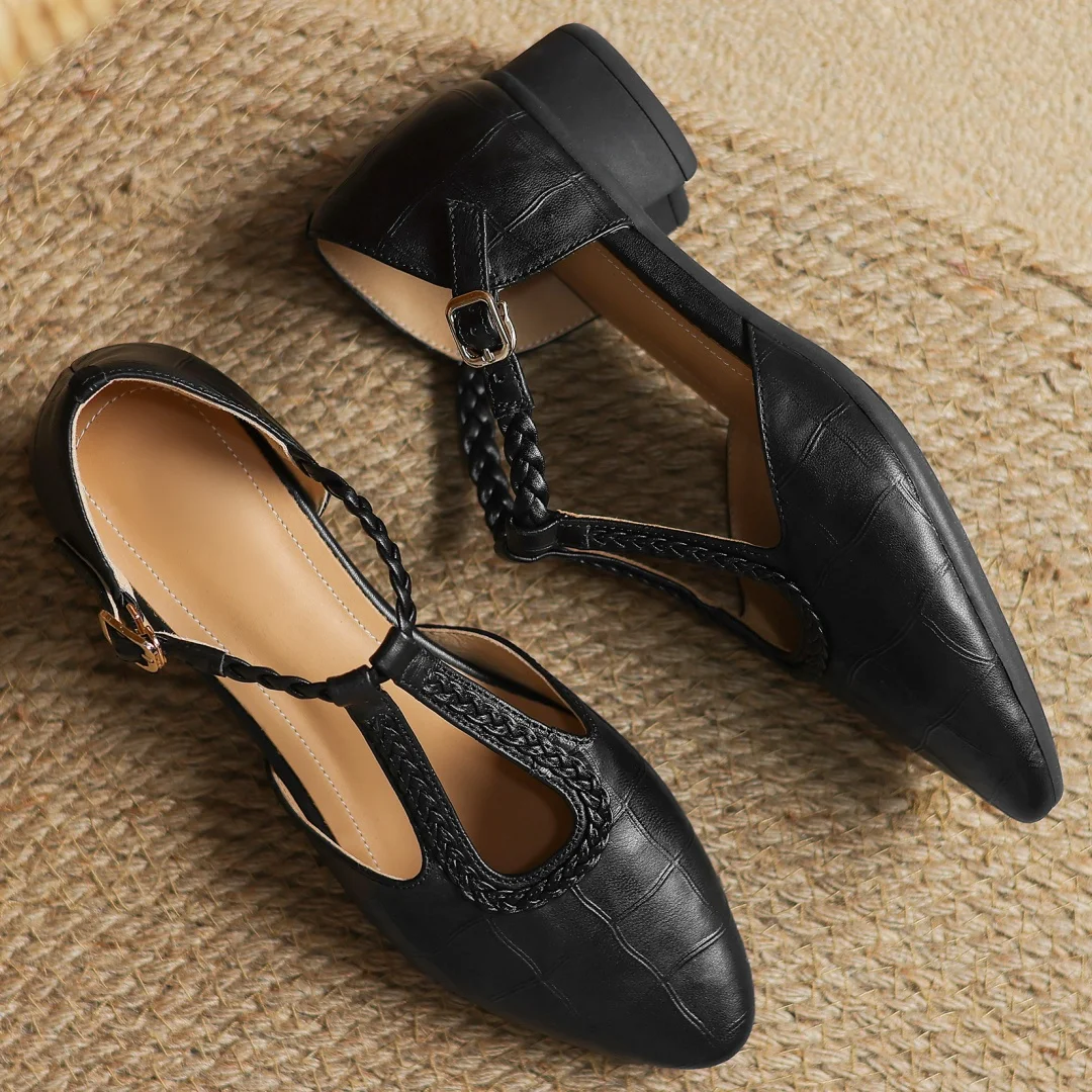 Valoria Classic Mary Janes