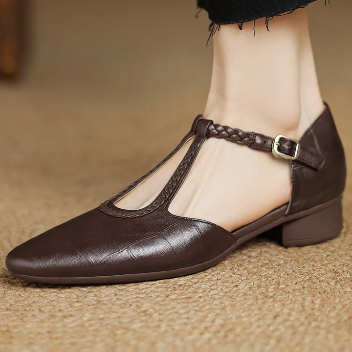 Valoria Classic Mary Janes