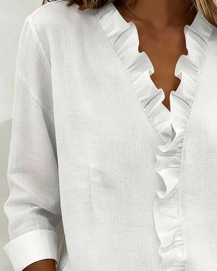 Indiene Blouse - Ruffles, V-Neck and Long Sleeves