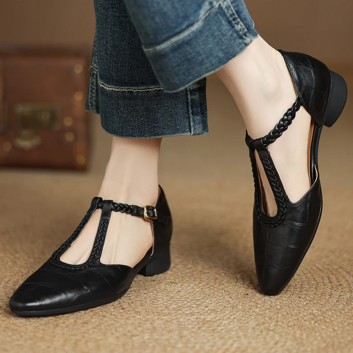 Valoria Classic Mary Janes