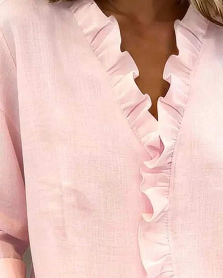Indiene Blouse - Ruffles, V-Neck and Long Sleeves