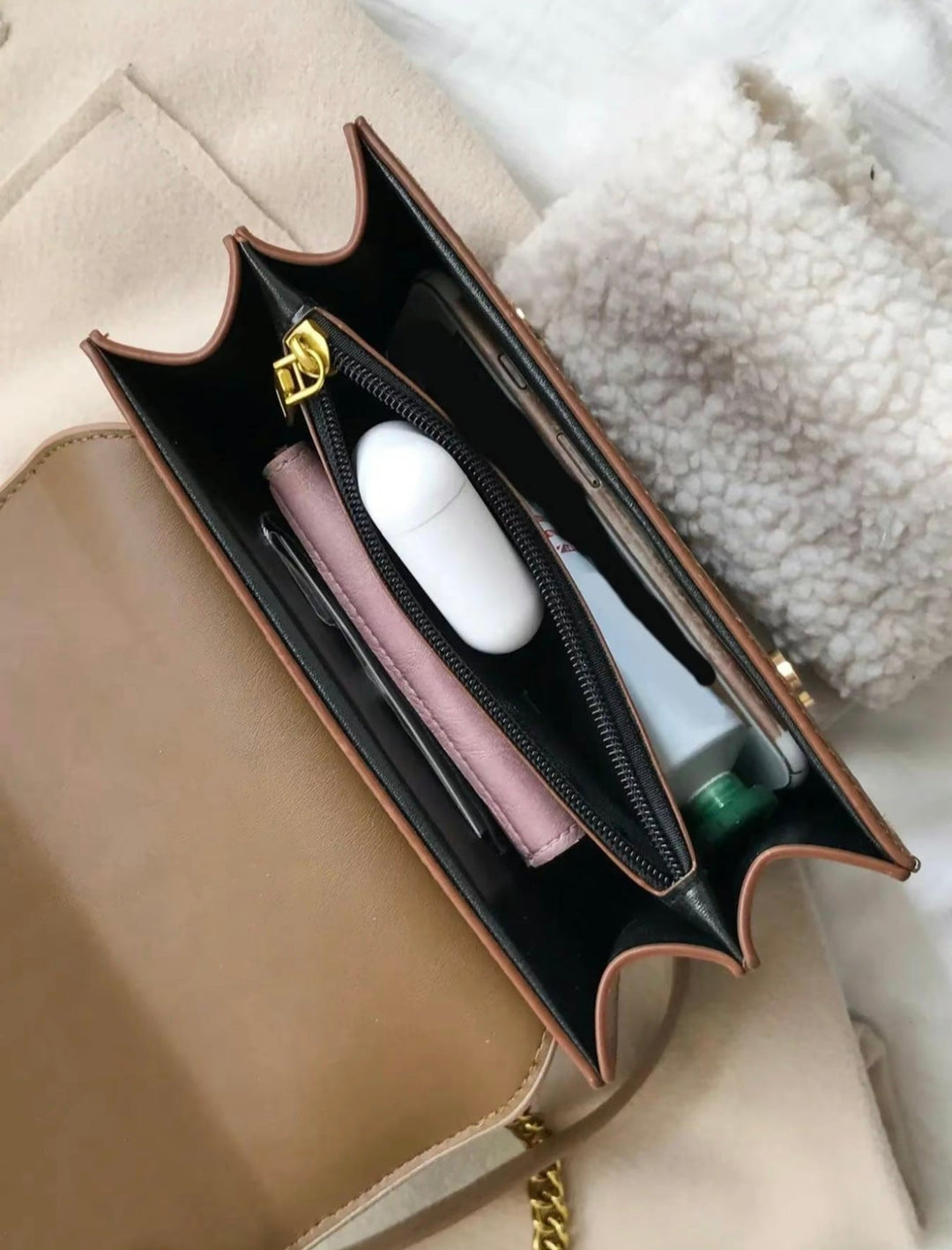 Simoré LuxeChain Shoulder Bag