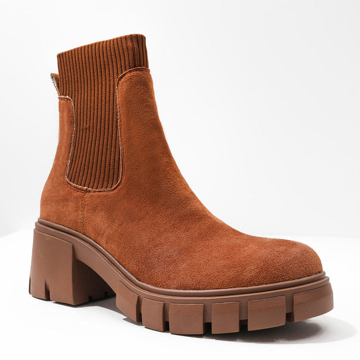 Avirelle Chunky Chelsea Boots