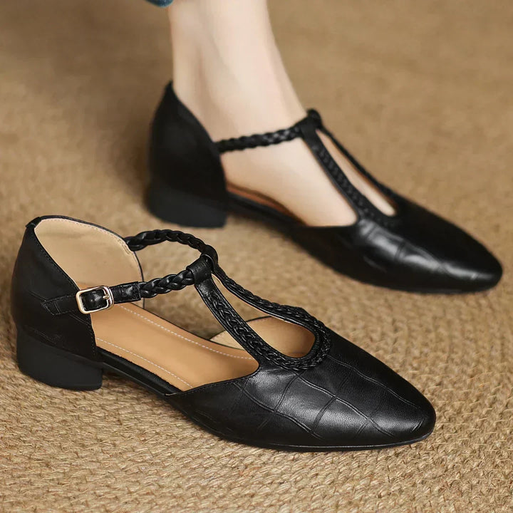 Valoria Classic Mary Janes