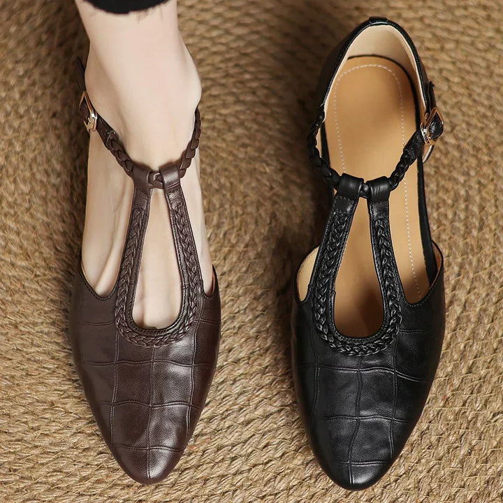 Valoria Classic Mary Janes