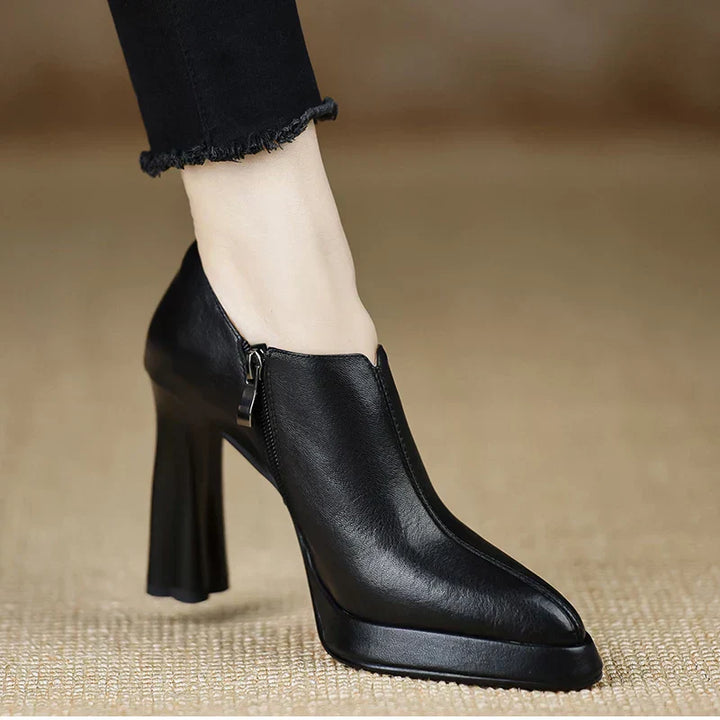 Elowira Stylish Pumps