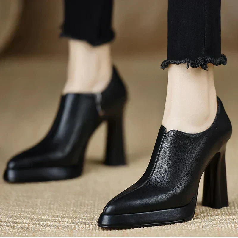 Elowira Stylish Pumps