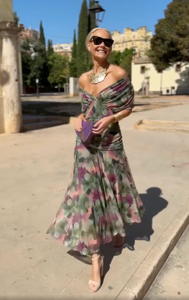 Vivienne Classic Elegance Dress
